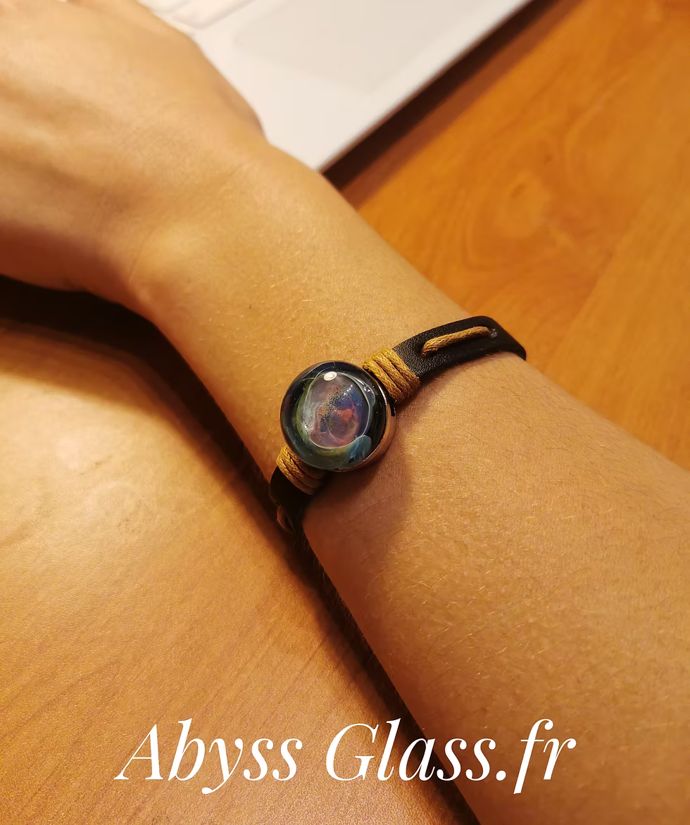Bracelet cabochon en verre fabriqué à la main "Space"